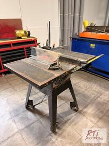 lot 212 image: Craftsman table saw. Runs and opera...