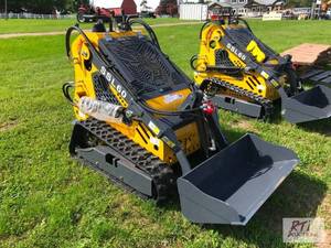 lot 25 image: SDLanch SSL60 mini tracked skid loa...