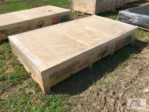 lot 32 image: SDLanch 12ft x 20ft livestock run i...