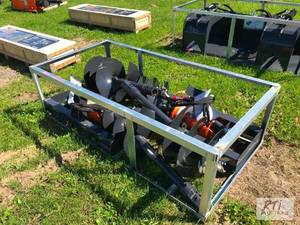 lot 56 image: 2X Wolverine hydraulic post hole di...