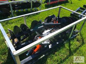 lot 57 image: 2X Wolverine hydraulic post hole di...