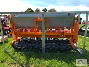 lot 61 image: LandHonor 6ft seeder with skid load...