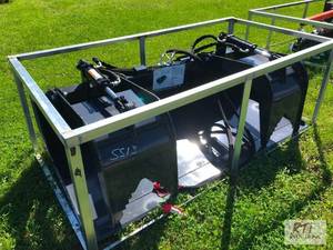 lot 69 image: Wolverine 72in dual cylinder hydrau...