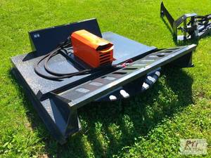 lot 82 image: Wolverine hydraulic rotary mower fo...