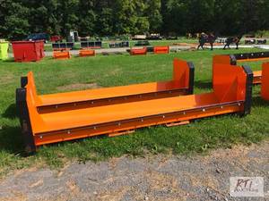 lot 86 image: 10ft snow pusher with bolt on pads ...