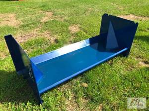 lot 114 image: 6ft skid loader mounted snow pusher...