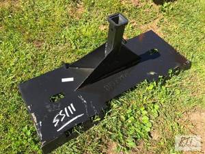 lot 138 image: Trailer hitch receiver for skid loa...