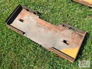 lot 149 image: 2X Skid loader mounting plate. MDI...