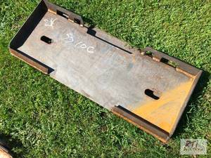 lot 150 image: 2X Skid loader mounting plate. MDI...