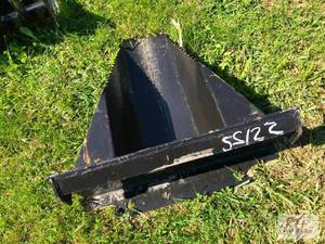 lot 168 image: Tree spade for mini skid loader. M...