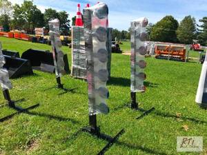 lot 243 image: Vertical rotating shooting target. ...