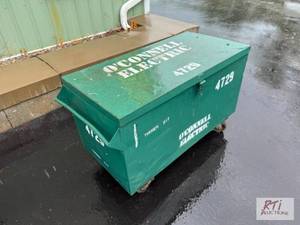 lot 1 image: Storage job box with power winch.&n...
