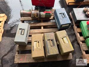 lot 21 image: Pallet of miscellaneous PVC plug se...