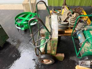 lot 81 image: GREENLEE 555 Pipe Bender. #81...