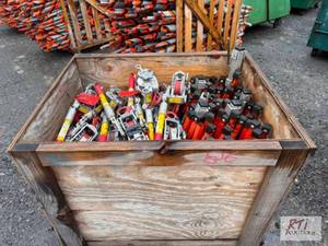 lot 86 image: Box of&nbspweb strap ratchet winch...