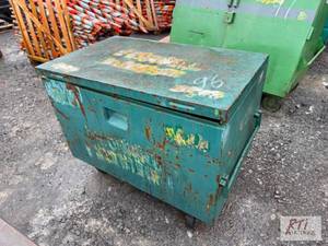 lot 96 image: Storage job box with barrel casters...