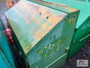 lot 100 image: Storage job box.#100...