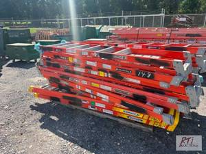 lot 149 image: Pallet of step ladders. 12FT LOUISV...