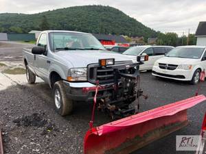 lot 1 image: 2014 Ford F-250XL Pickup Truck. VIN...