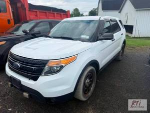 lot 19 image: 2013 Ford Explorer PD Trim. VIN1FM...