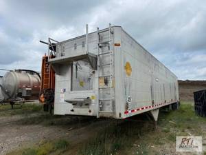lot 28 image: 2012 48FT Titan Titan Walking Floor...