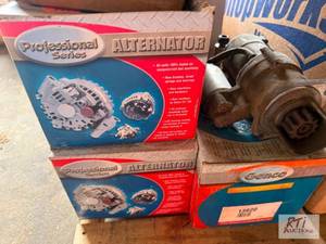 lot 85 image: Pallet of miscellaneous truck parts...