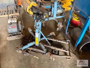 lot 96 image: High lift transmission jack.&nbspT...