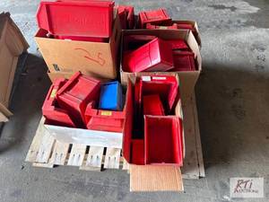 lot 100 image: Pallet of storage totes. The item i...