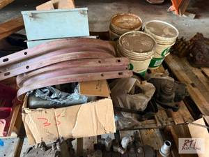 lot 109 image: 4 pallets of miscellaneous truck pa...