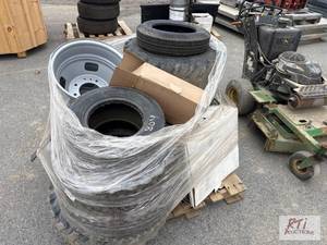 lot 804 image: Pallet of mixed tires, rims and par...
