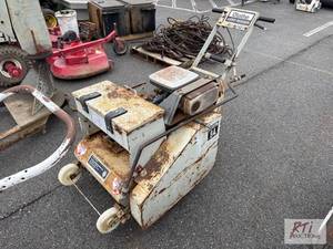 lot 851 image: Olathe 84 walk-behind aero-seeder -...