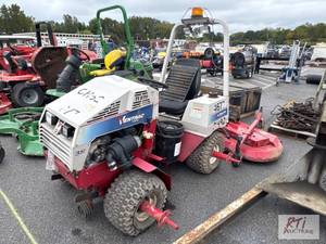 lot 853 image: Ventrac 4200VXD landscape tractor w...