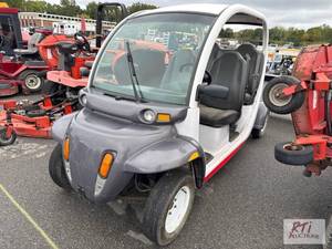 lot 856 image: 2002 GEM electric 4-person cart, VI...