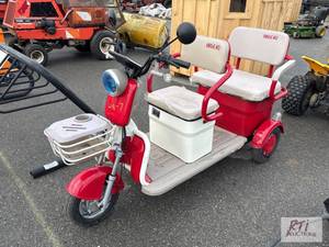 lot 877 image: iRanch IRGC40 2-passenger 3-wheeled...