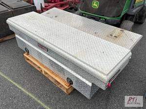 lot 887 image: (2) Diamond plate pickup toolboxes...