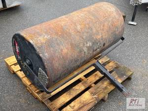 lot 930 image: Tow behind lawn roller...