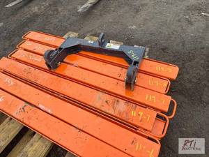 lot 934 image: 2X 76in pallet fork extensions...