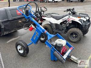 lot 941 image: Rice tow-behind post hole digger wi...