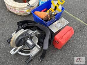 lot 951 image: Delta miter saw, Chorded plate join...