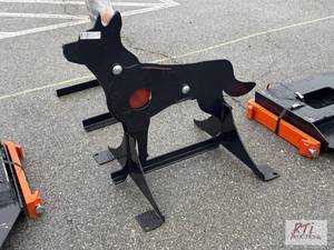 lot 996 image: Coyote shaped shooting target...