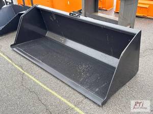 lot 1002 image: 84-inch high capacity GP bucket for...