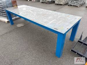 lot 1022 image: Heavy duty steel welding table 42 x...