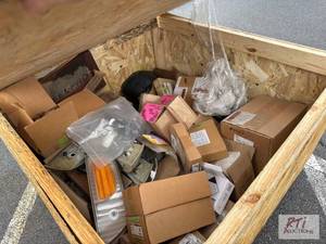 lot 1050 image: Crate of Automotive parts - Monroe ...