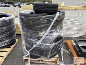 lot 1051 image: Pallet of (14) mixed new tires - Mo...