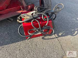lot 1115 image: Lincoln SP-170T small arc welder - ...