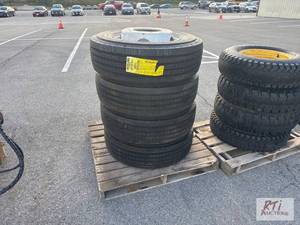 lot 1124 image: (4) Double Coin 26570 R 19.5 tires...