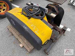 lot 1132 image: SnowEx Bulk Pro 1875 hitch mounted ...