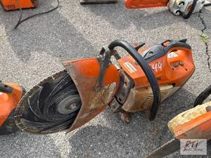 lot 1144 image: Stihl TS420 demo saw...