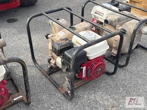 lot 1154 image: Honda WT20X 2in trash pump...