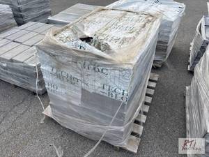 lot 1189 image: Pallet of concrete pavers...